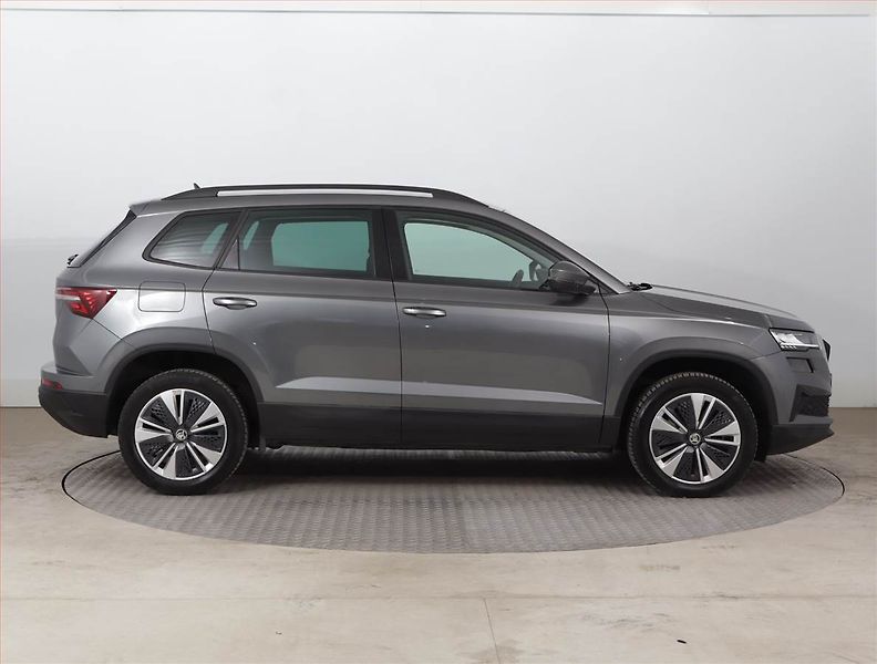 Škoda Karoq (2024) Ambition 2.0 TDI - fotka 6 z 21