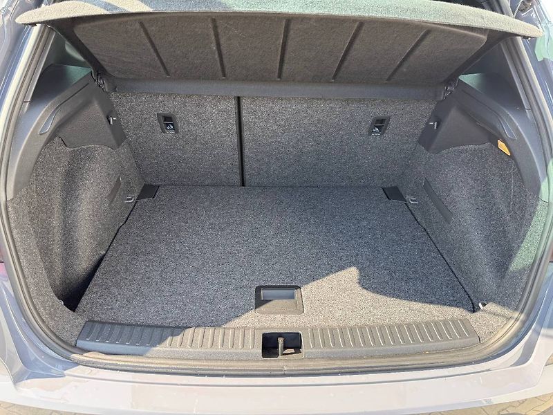 Seat Arona (2025) 1.0 TSI 85kW FR DSG-7 - fotka 20 z 21