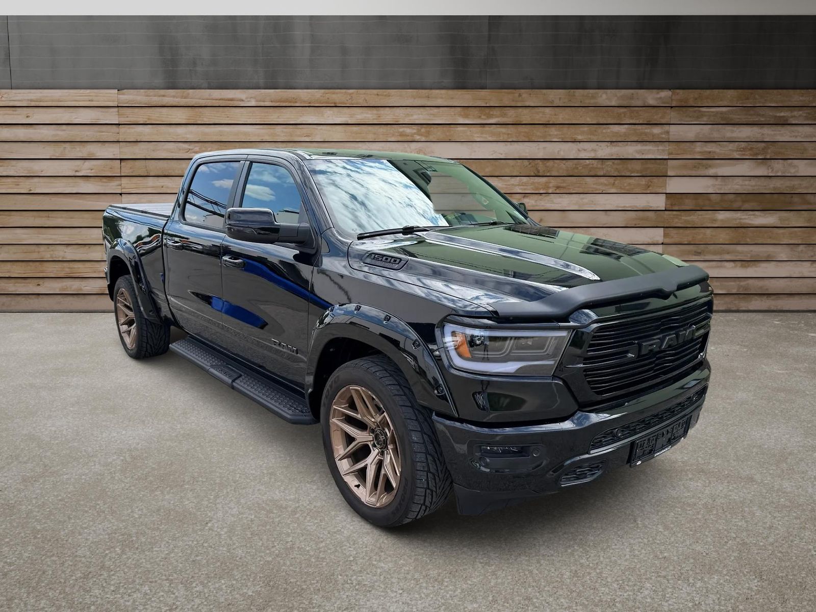 Dodge RAM +NIGHT EDITION+FUEL+AIR LIFT+