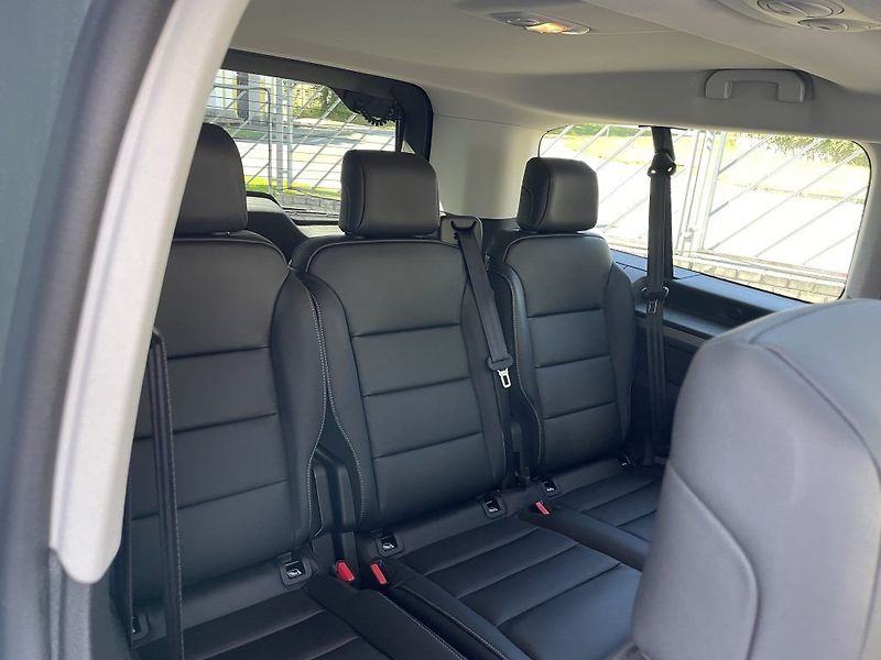 Toyota ProAce Verso Executive Skyview kůže - fotka 8 z 28