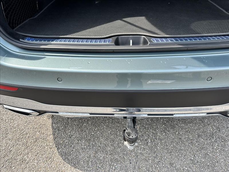 Mercedes-Benz GLC 220d 4MATIC AVANTGARDE - fotka 13 z 14