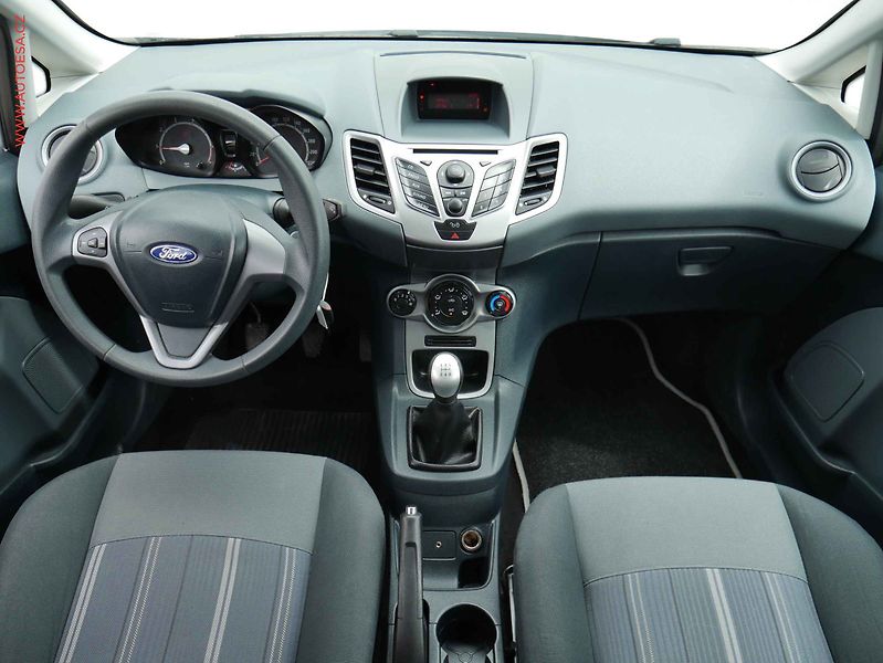 Ford Fiesta (2008) 1.4i, servis.kniha, AC - fotka 8 z 16