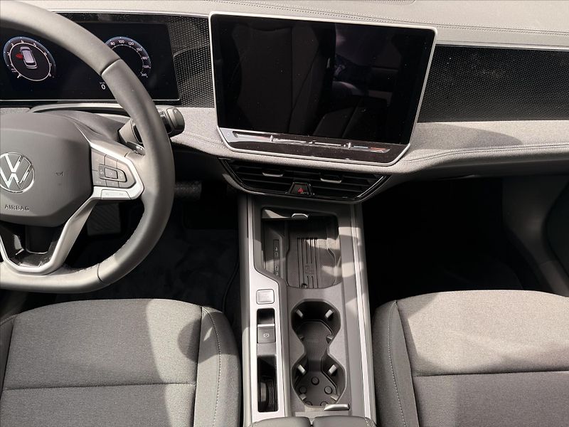 Volkswagen Passat (2025) 1,5 eTSI 110 kW mHEV - fotka 18 z 19