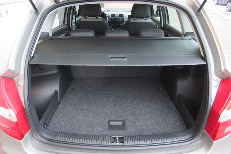 Škoda Fabia 1.6 TDI KLIMA SADA KOL - fotka 19 z 23