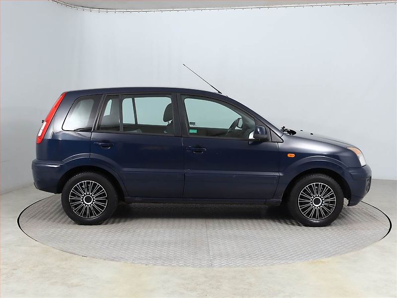 Ford Fusion (2010) 1.4, ČR,1.maj, jezdí výborně - fotka 6 z 13