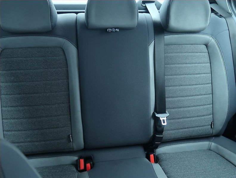 Fiat Tipo (2016) 1.6 16V, Automat, Tempomat - fotka 10 z 14