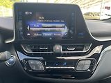 Toyota C-HR (2018) 1.8 VVT-i E-CVT - náhled 16