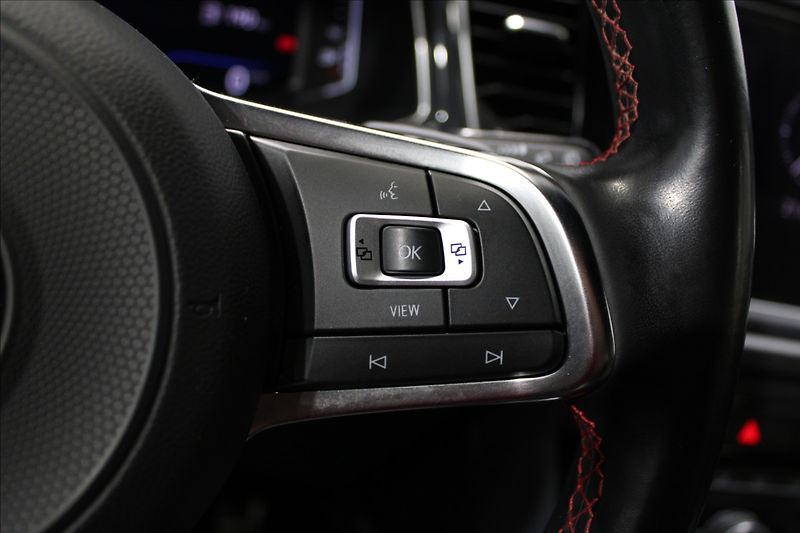Volkswagen T-Roc 2,0 TDI 4motion Highline 1.maj - fotka 20 z 35