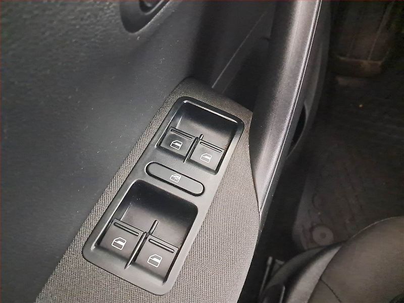 Volkswagen Polo (2011) 1.2 TDI, Serv.kniha, po STK - fotka 14 z 14