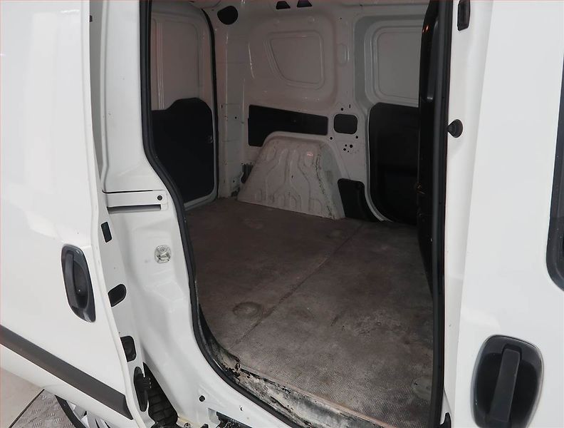 Fiat Dobló (2021) 1.6 MultiJet, DPH - fotka 15 z 16
