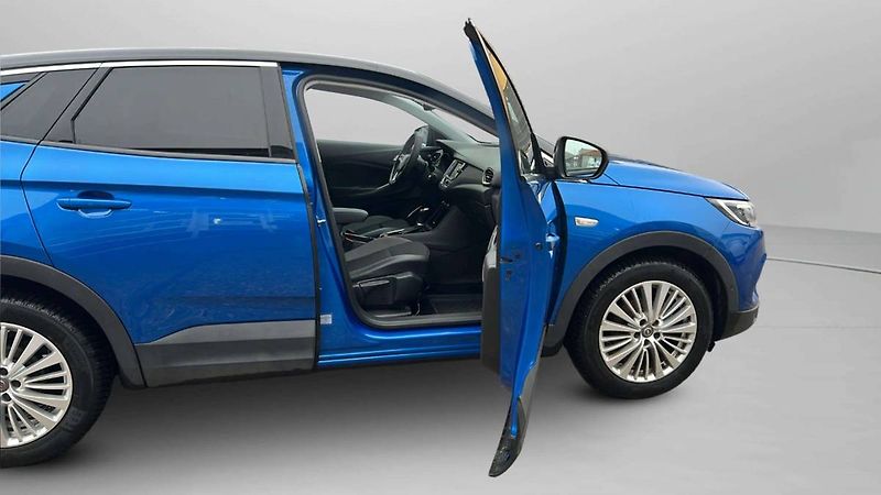 Opel Grandland X 1.2T (96kW) AT8/5857 - fotka 13 z 31