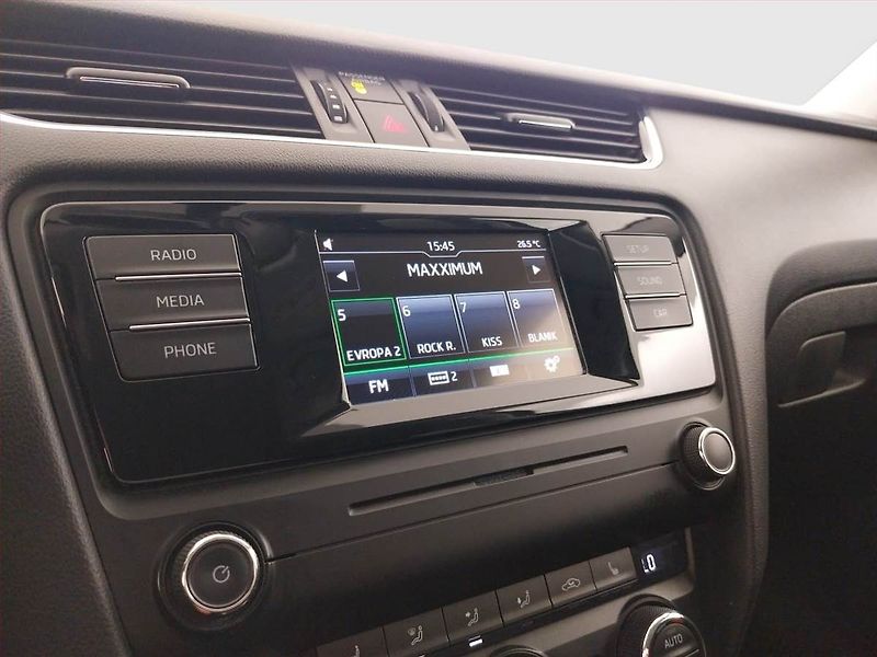 Škoda Octavia (2016) Ambition 1.6 TDI, Tempomat - fotka 13 z 22