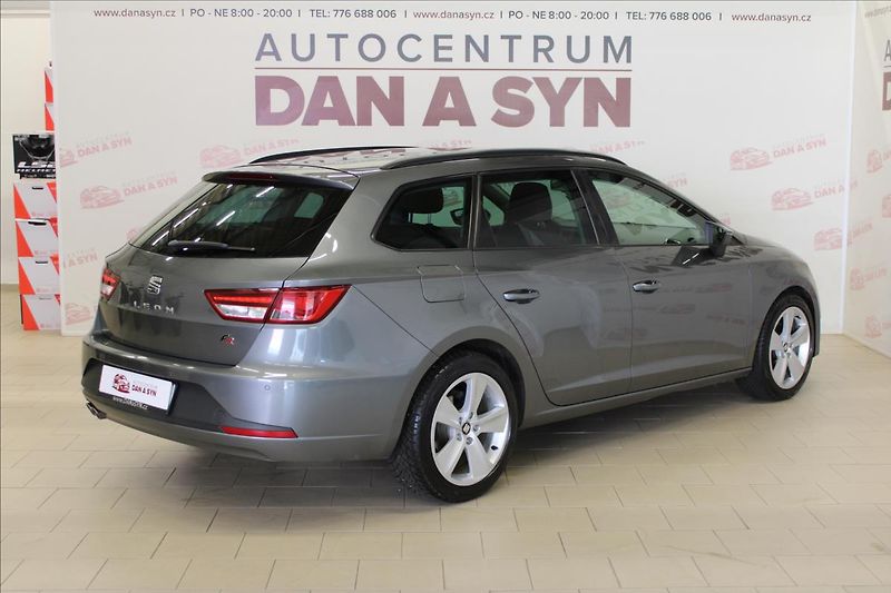Seat Leon 2,0 TDI 110KW DSG FR ST - fotka 4 z 17