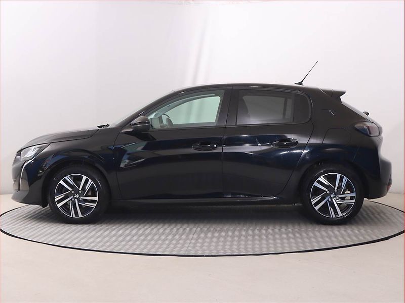 Peugeot 208 (2022) Allure 1.2 PureTech - fotka 3 z 20