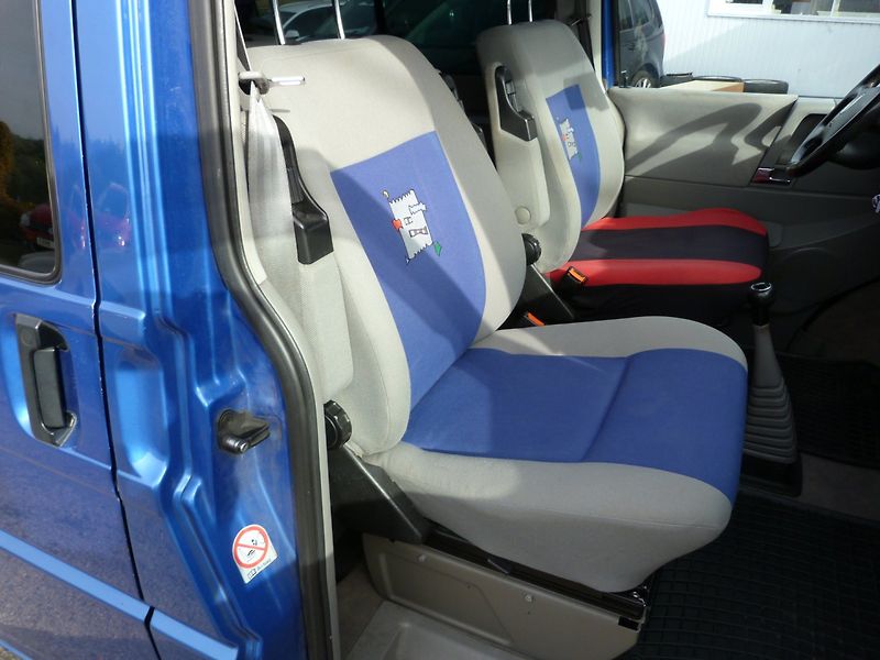 Volkswagen Multivan 2,5 TDI Atlantis - fotka 20 z 36