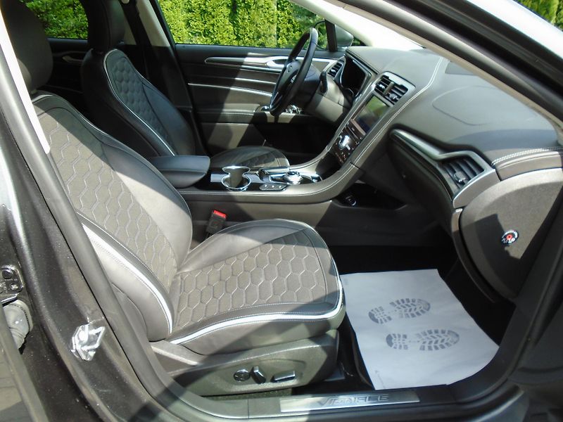 Ford Mondeo 2.0EcoBlue 140kW 8AT Vignale  - fotka 35 z 45