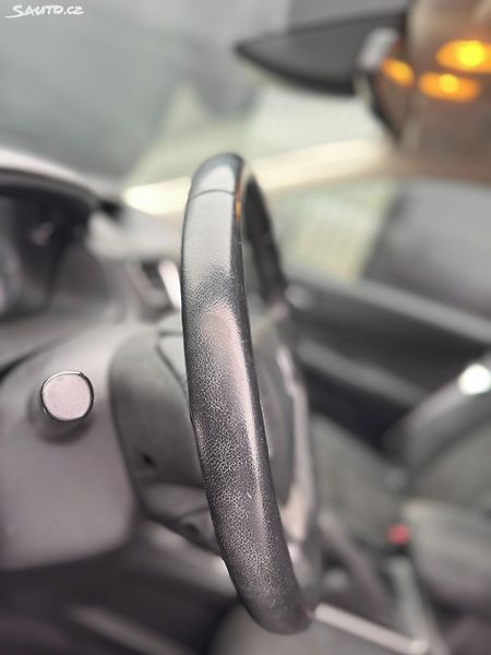 Honda CR-V 1.6 i-DTEC 1.maj ČR DPH NEHAV. - fotka 13 z 32