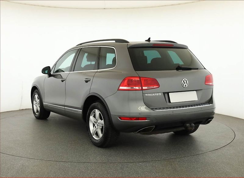 Volkswagen Touareg (2013) 3.0 TDI, 4X4, Automat - fotka 4 z 21