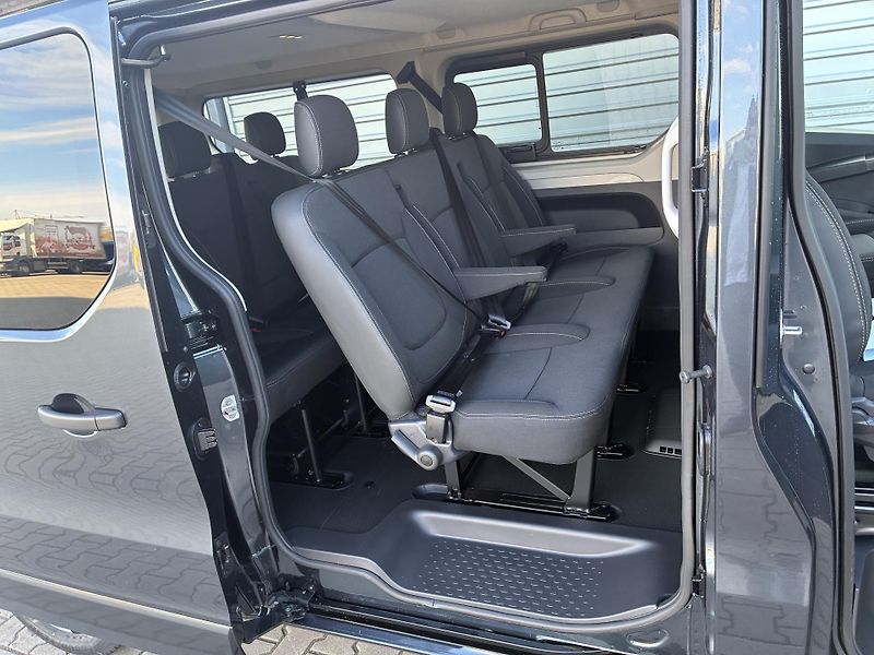 Renault Trafic (2025) COMBI L2H1 170k AT9 RED 8 MÍST - fotka 12 z 30