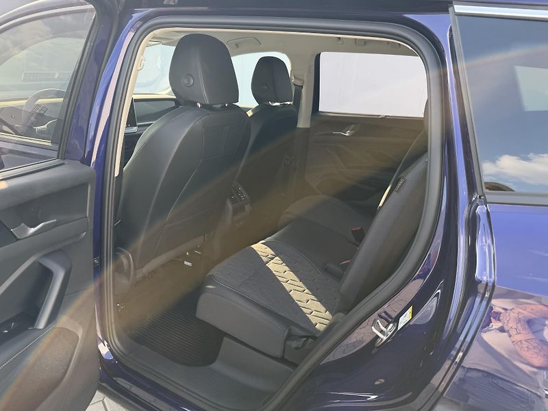Volkswagen Tayron (2025) People 7DSG 2,0TDi - fotka 26 z 29