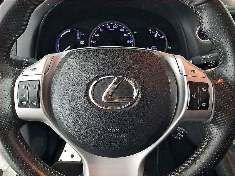 Lexus CT 200h (2012) 200h, Automat, Kůže, Navi - fotka 19 z 22