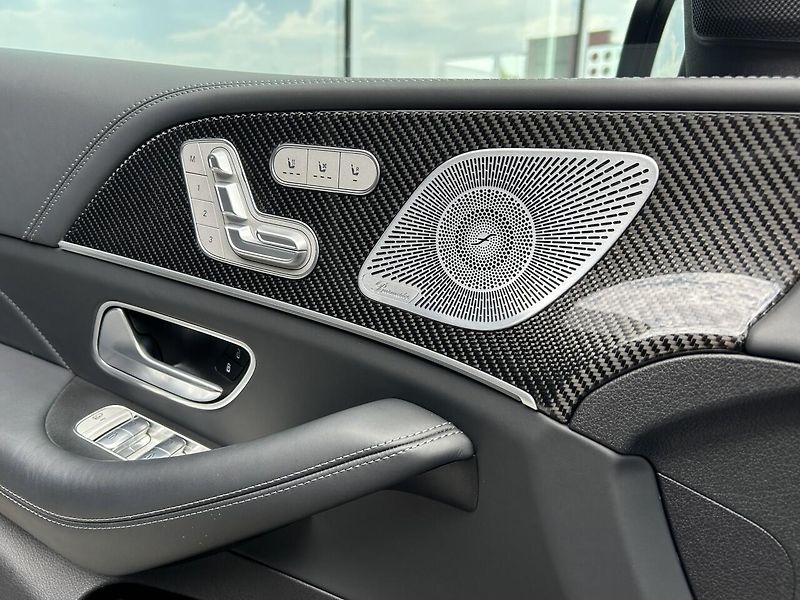 Mercedes-Benz GLE 53 AMG 4MATIC+ AIRMATIC Coupe - fotka 28 z 39