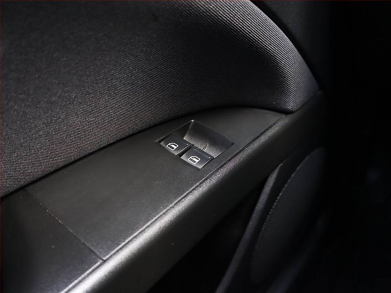 Seat Leon (2012) 1.2 TSI, jezdí výborně - fotka 14 z 14