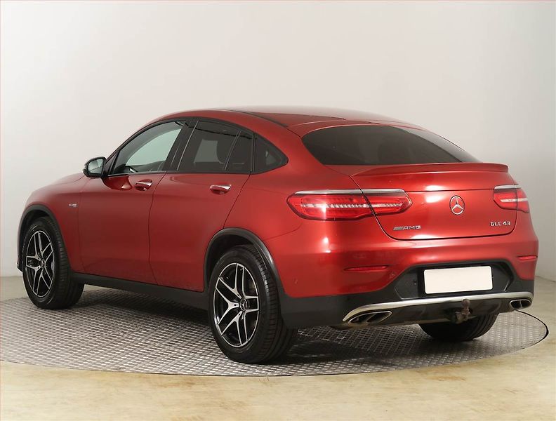 Mercedes-Benz GLC (2017) 43 AMG - fotka 4 z 23