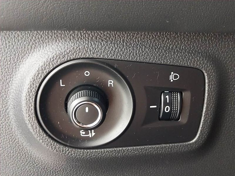 MG ZS (2022) Emotion 1.5, ČR,1.maj - fotka 21 z 21