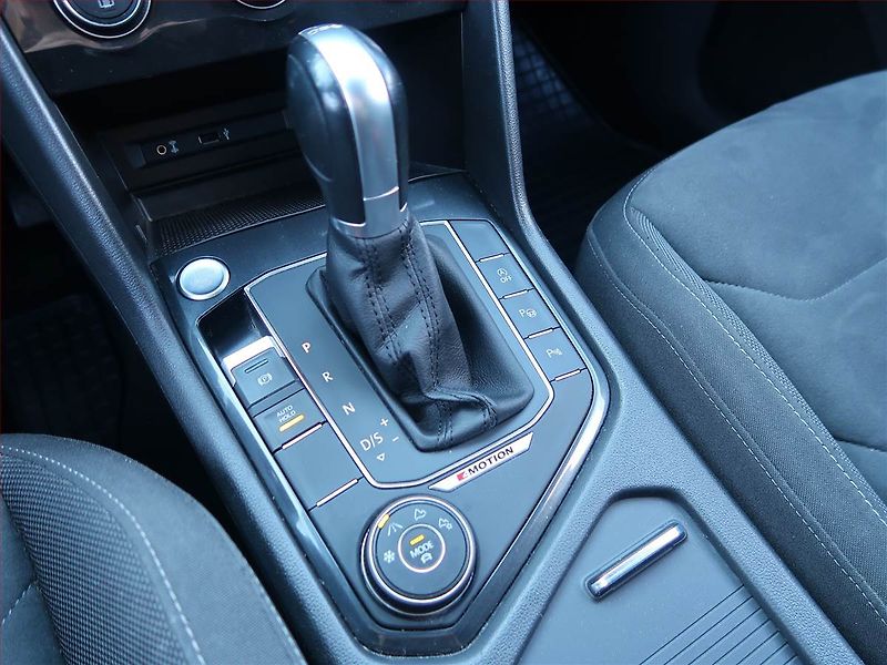 Volkswagen Tiguan (2018) 2.0 TDI, 4X4, Automat, Navi - fotka 13 z 19