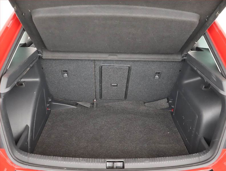 Škoda Rapid (2017) Spaceback 1.0 TSI, Navi - fotka 13 z 20
