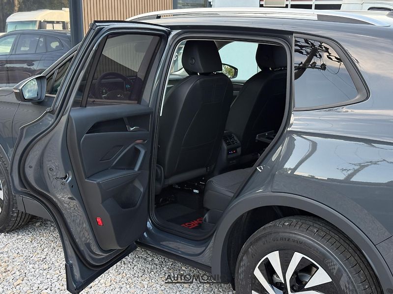Volkswagen Tiguan (2025) Prime 1.5 Hybrid LED, Ambient - fotka 15 z 24