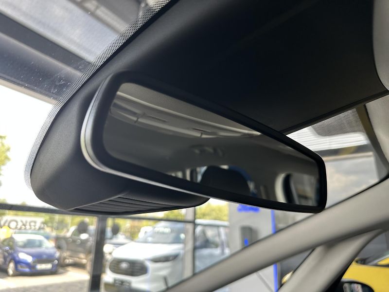 Ford S-MAX Business 2.5i HEV 190k aut. - fotka 25 z 28