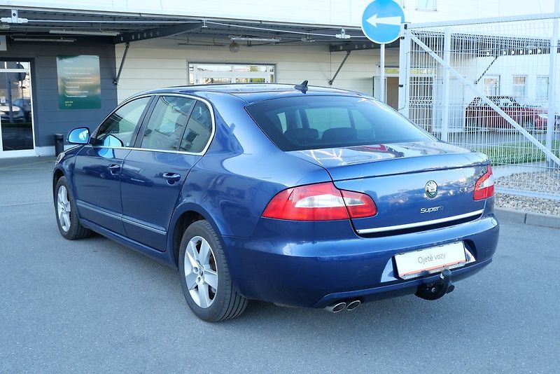 Škoda Superb - fotka 3 z 6