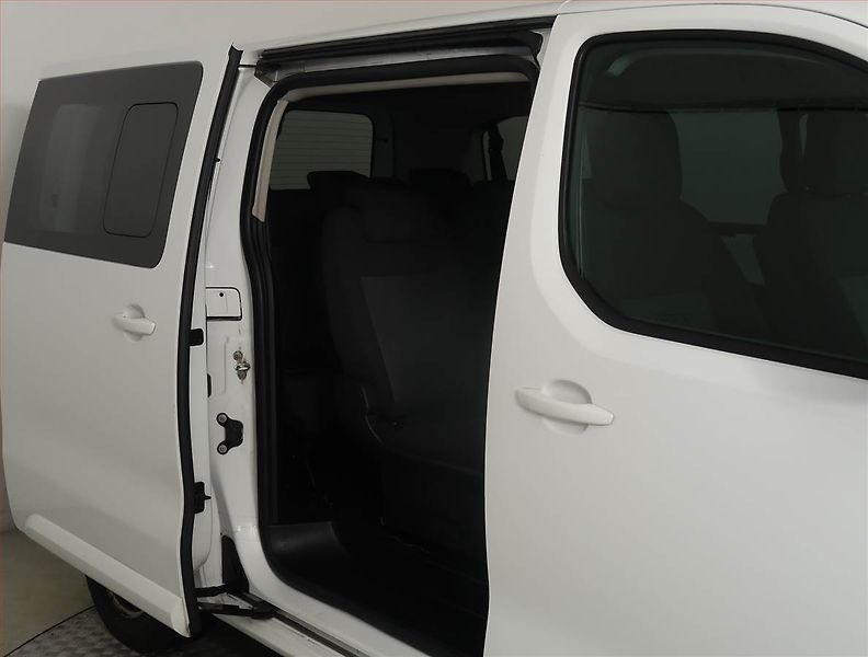 Opel Vivaro (2022) 2.0 CDTI, Bus, 8Míst, ČR, DPH - fotka 15 z 20