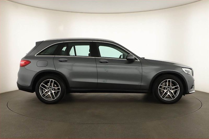 Mercedes-Benz GLC (2017) 220 d 4MATIC - fotka 6 z 20