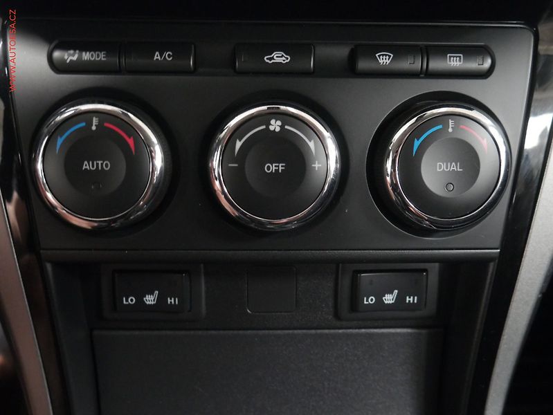 Mazda 6 (2011) 2.2 MZR-CD, Xenon, výhřev sed - fotka 19 z 19