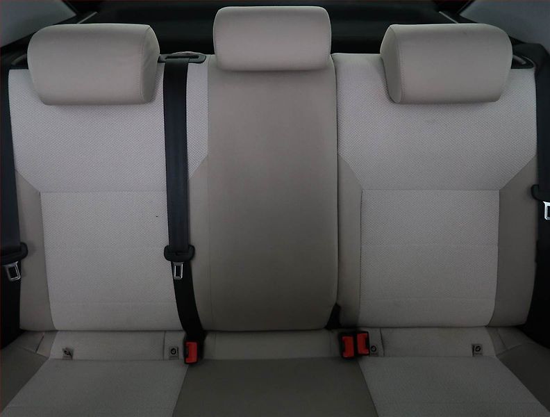 Škoda Rapid (2013) Ambition 1.6 TDI, Navi - fotka 10 z 17