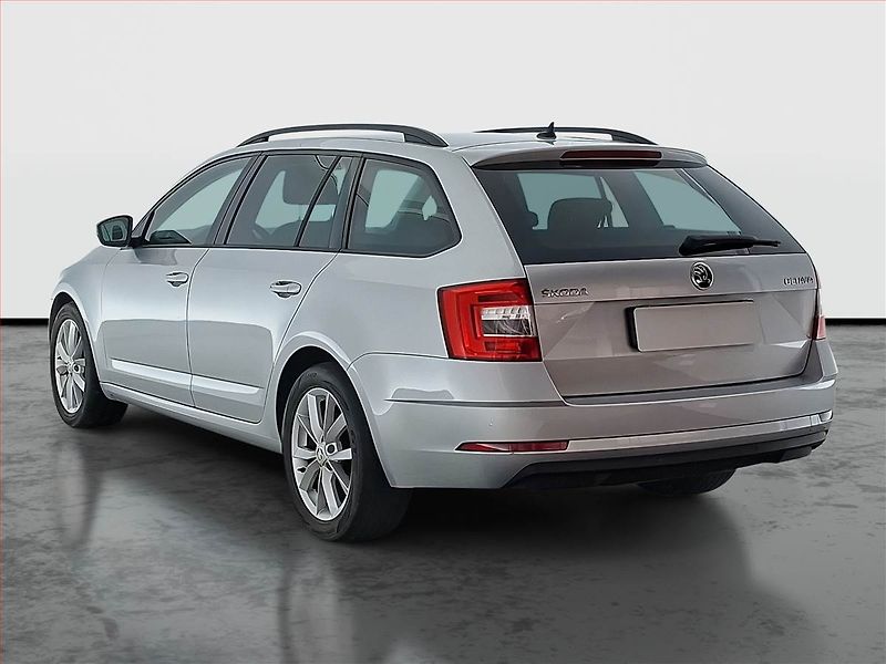Škoda Octavia (2017) 1.6 TDI, Navi, Tempomat - fotka 4 z 19