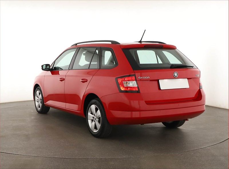 Škoda Fabia (2018) 1.0 TSI, ČR,1.maj - fotka 4 z 16