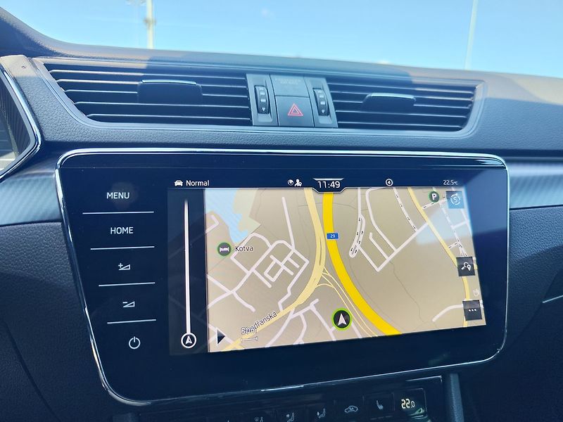 Škoda Superb 2.0 TDI/147kW Sportline DSG 4x - fotka 23 z 36