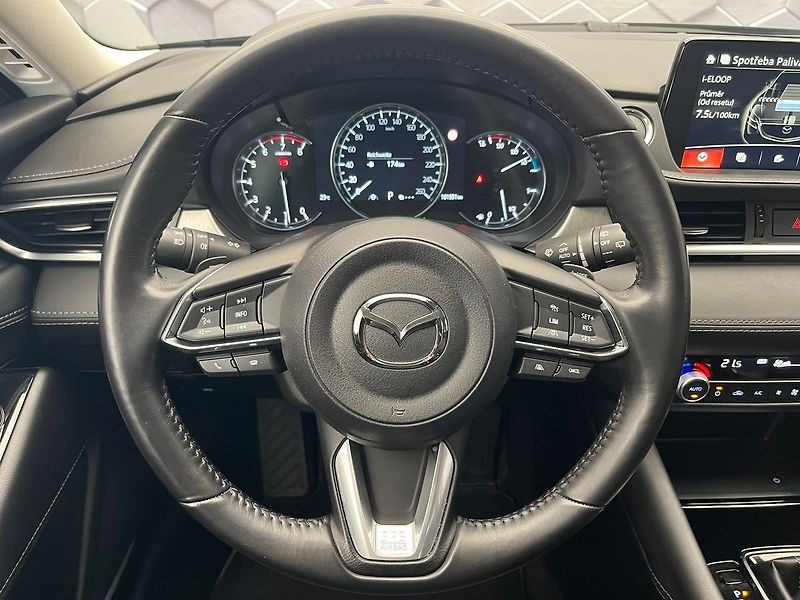 Mazda 6 2.5 SKYACTIV-G 194 Exclusive-L - fotka 9 z 83