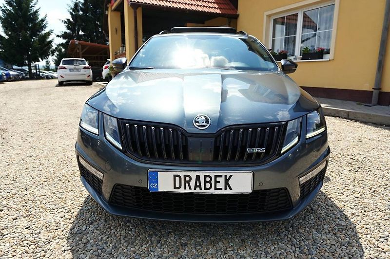 Škoda Octavia (2018) 2,0 TSI 169 kW - fotka 9 z 51