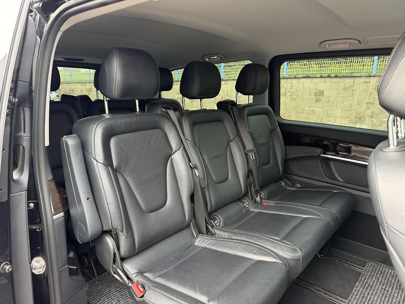 Mercedes-Benz Třídy V 250D XL AVANTGARDE 4MATIC - fotka 26 z 28