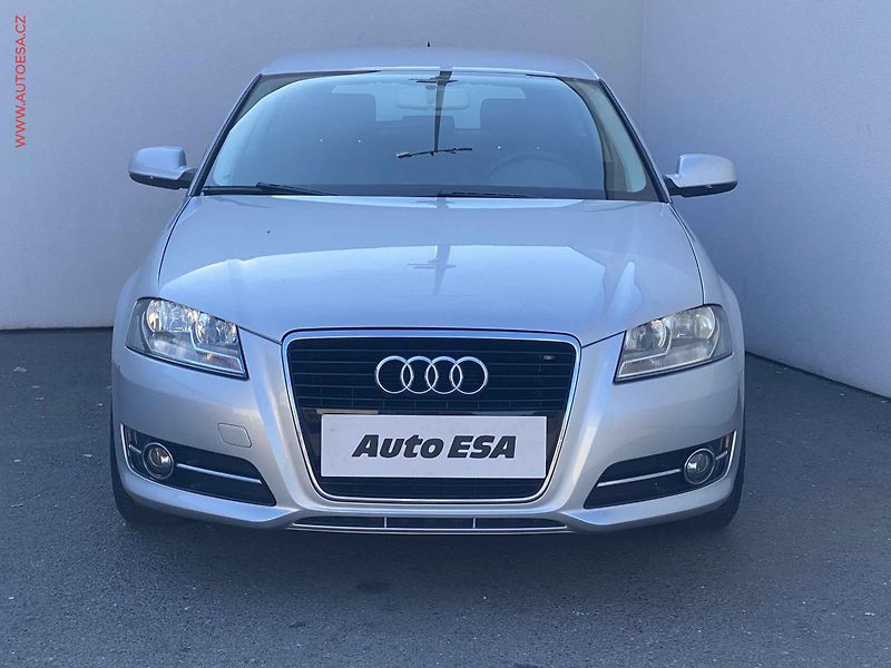 Audi A3 (2011) 1.2 TFSi, Attraction, výhřev - fotka 2 z 17