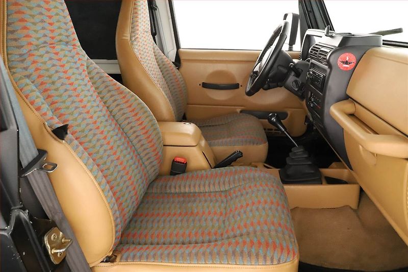 Jeep Wrangler (1996) 2.5, 4X4 - fotka 7 z 13