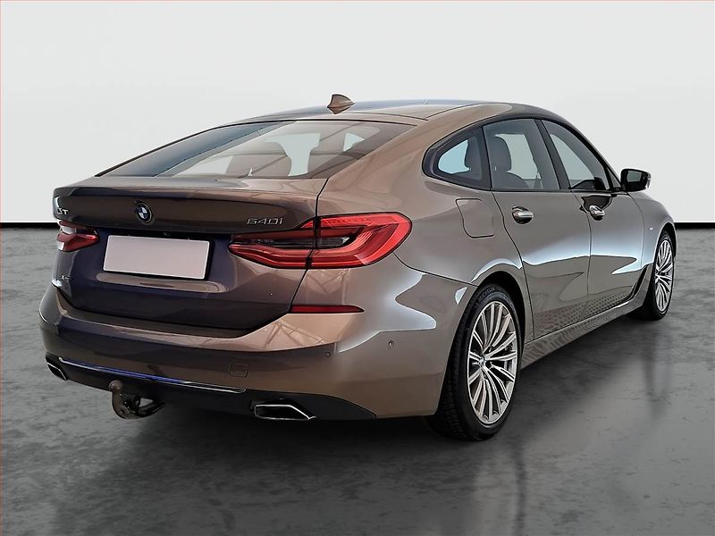 BMW Řada 6 (2018) Luxury Line 640i xDrive GT - fotka 5 z 25