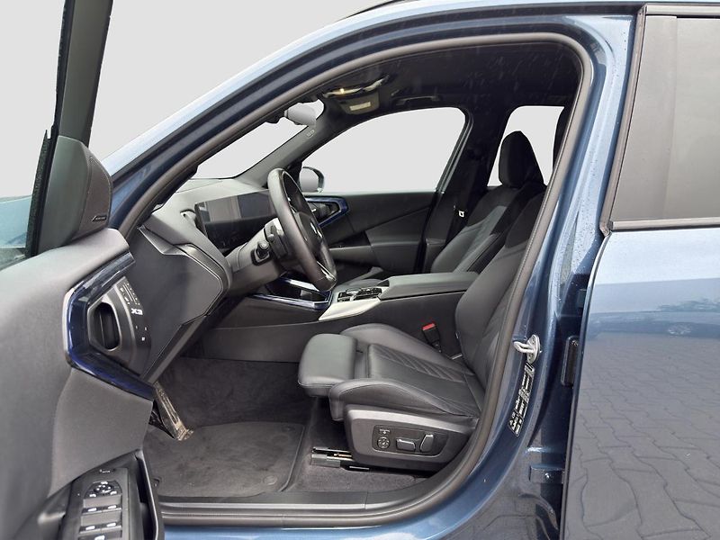 BMW X3 xDrive20d - fotka 2 z 20