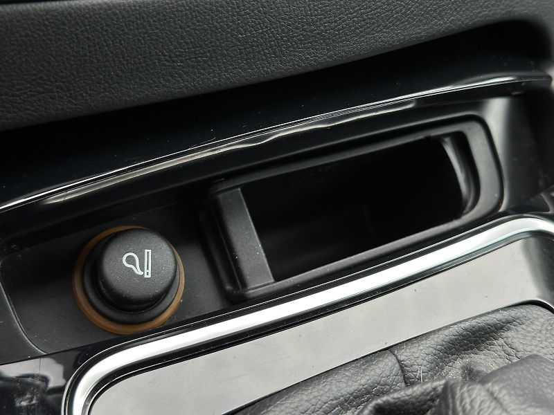 Peugeot 508 2.0HDi AT 163PS Bi-Xenon NAVI - fotka 27 z 36