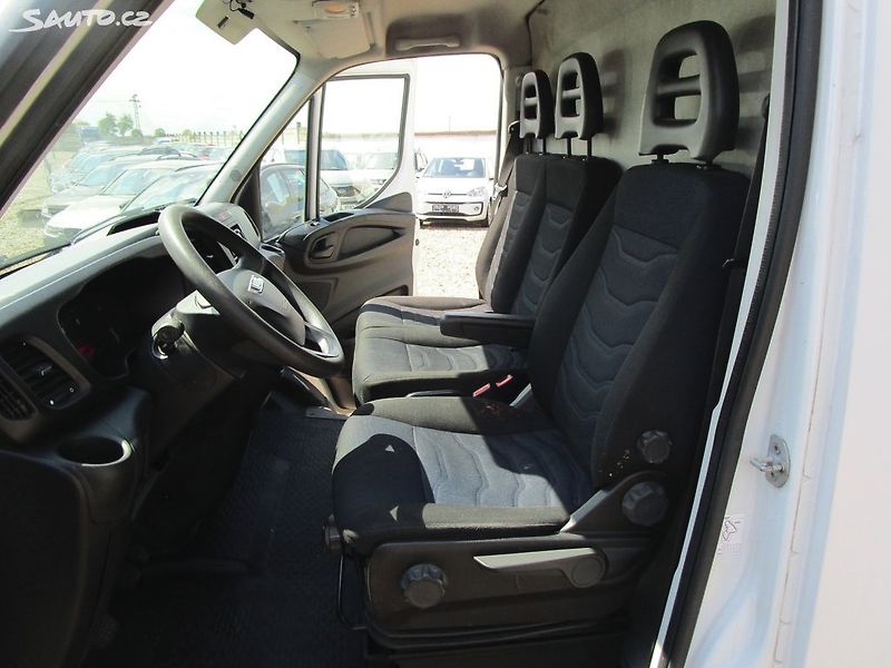 Iveco Daily 2,3JTD-114KW-KOUPEN V ČR - fotka 10 z 16